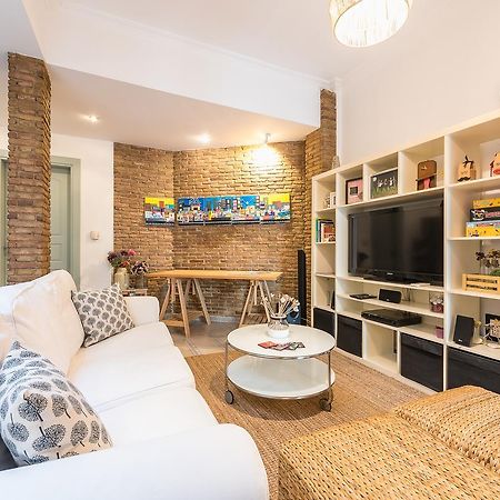 Elegant Kerameikos Apartment By Cloudkeys Athena Bagian luar foto
