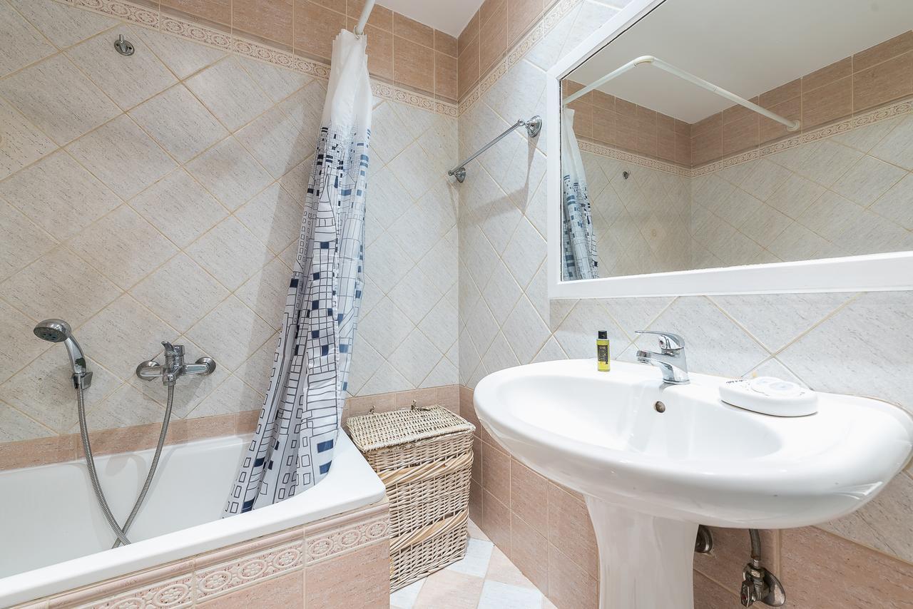 Elegant Kerameikos Apartment By Cloudkeys Athena Bagian luar foto