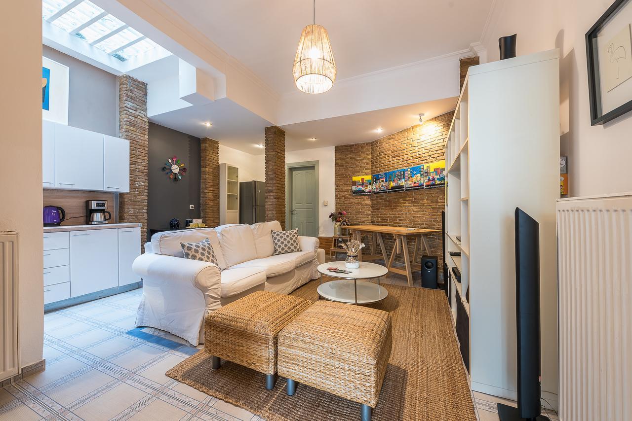 Elegant Kerameikos Apartment By Cloudkeys Athena Bagian luar foto