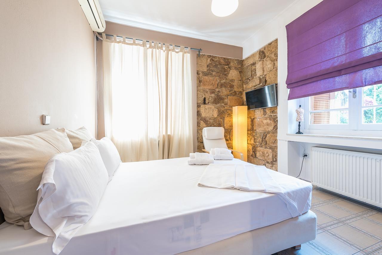 Elegant Kerameikos Apartment By Cloudkeys Athena Bagian luar foto